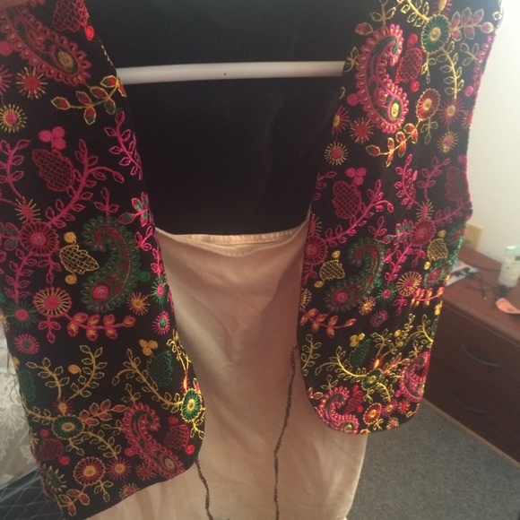 Ethnic cropped top - Picture 4 of 4